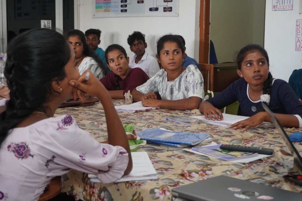 கரடியனாறு மனித நேயம் சமுதாயக் கல்லூரியில் நடைபெற்ற Goal Setting நிகழ்வு