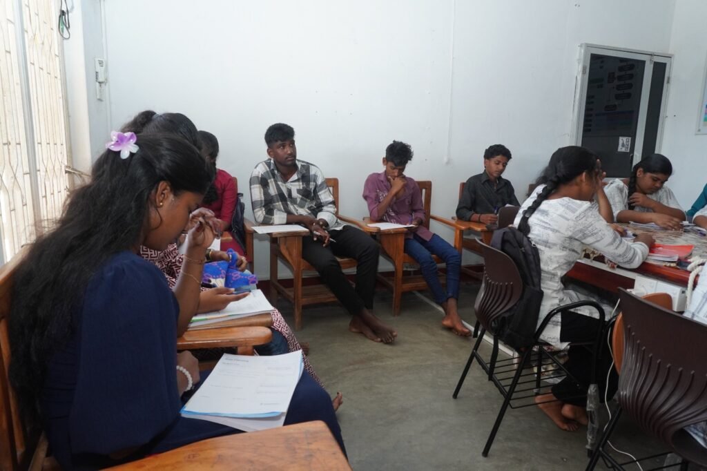 கரடியனாறு மனித நேயம் சமுதாயக் கல்லூரியில் நடைபெற்ற Goal Setting நிகழ்வு