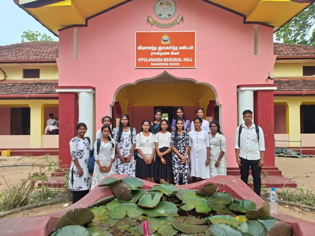 இளைஞர்களுக்கான சுயமேம்பாடு மற்றும் தொழில் வழிகாட்டல் செயலமர்வு