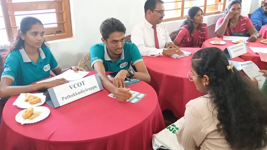 களுவாஞ்சிக்குடி பிரதேச செயலகத்தில் நடைபெற்ற தொழில் சந்தை 