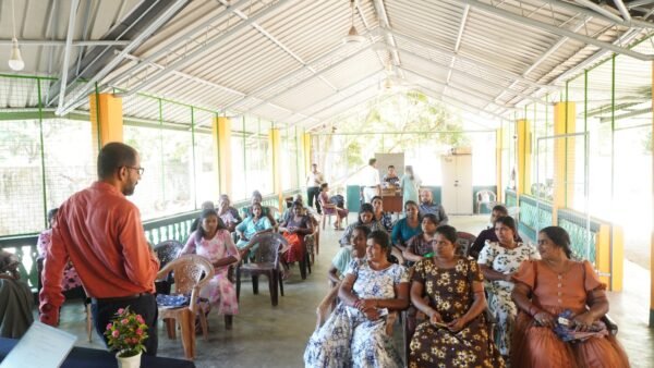 சுயதொழில் முயற்சியாளர்களின் விற்பனையை எவ்வாறு அதிகரிப்பது என்பது தொடர்பிலான செயலமர்வு